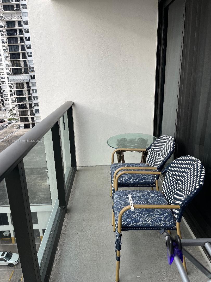 Photo of 2301 Ocean Dr #1106, Hollywood, Florida, 33019 -