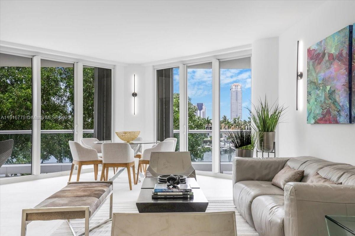 See details LS-304 4 / 5 2960 sq. ft. $ 2025-11-19 0 Photo