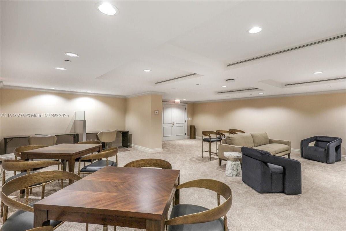 See details LS-304 4 / 5 2960 sq. ft. $ 2025-11-19 0 Photo