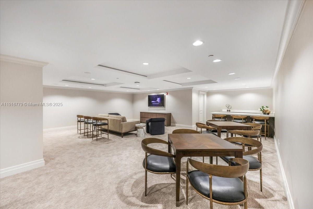 See details LS-304 4 / 5 2960 sq. ft. $ 2025-11-19 0 Photo