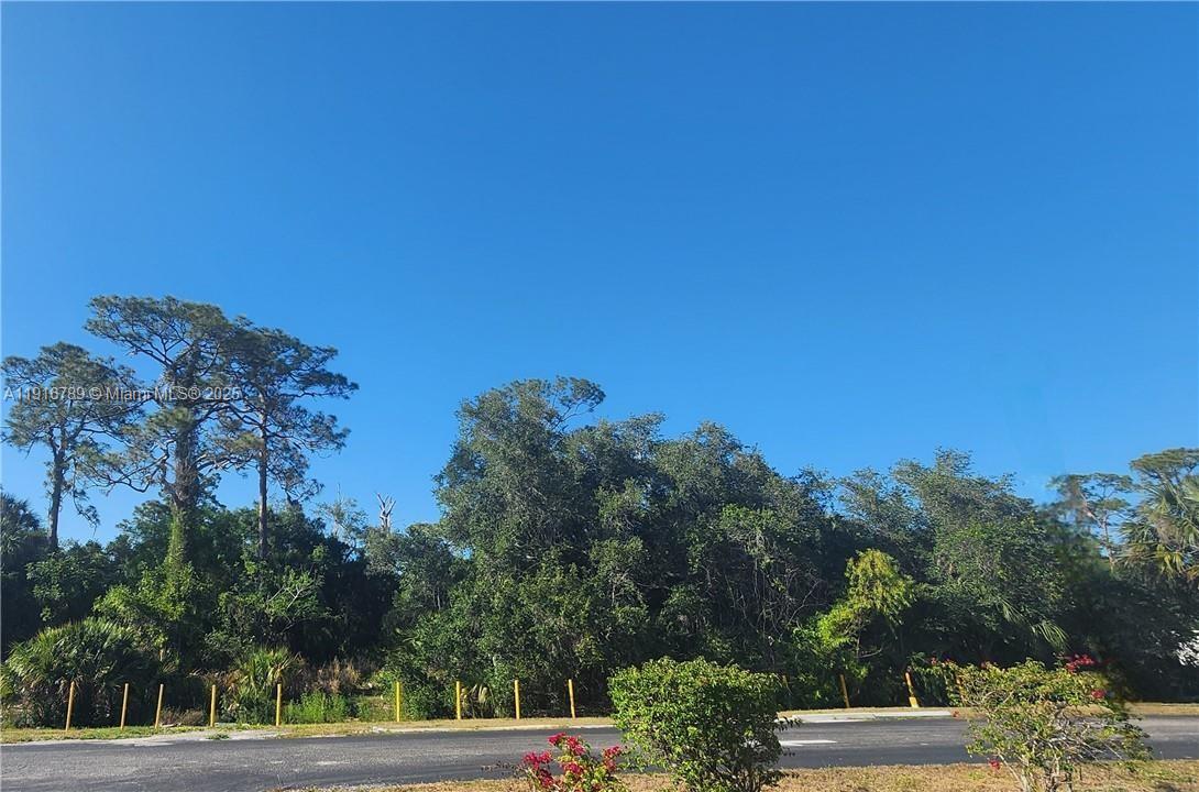   /   sq. ft. $ 2025-11-19 0 foto