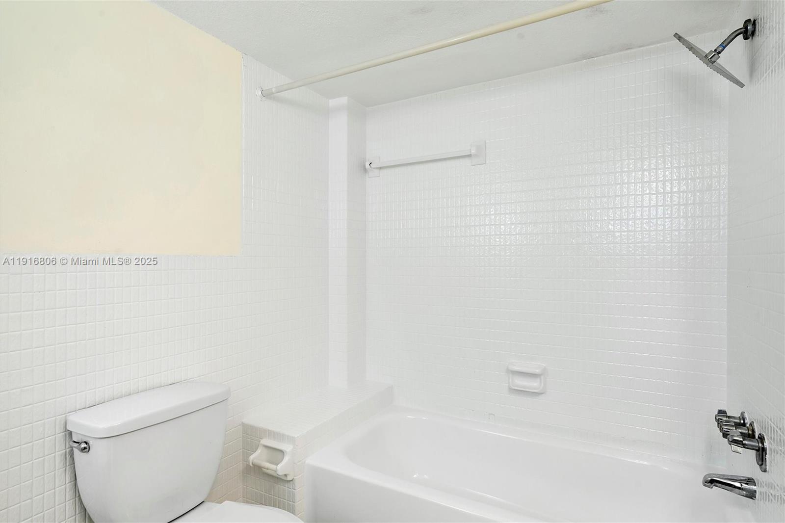 110 2 / 2 1770 sq. ft. $ 2025-11-19 0 Photo