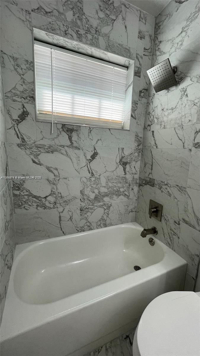   /  2525 sq. ft. $ 2025-11-19 0 foto