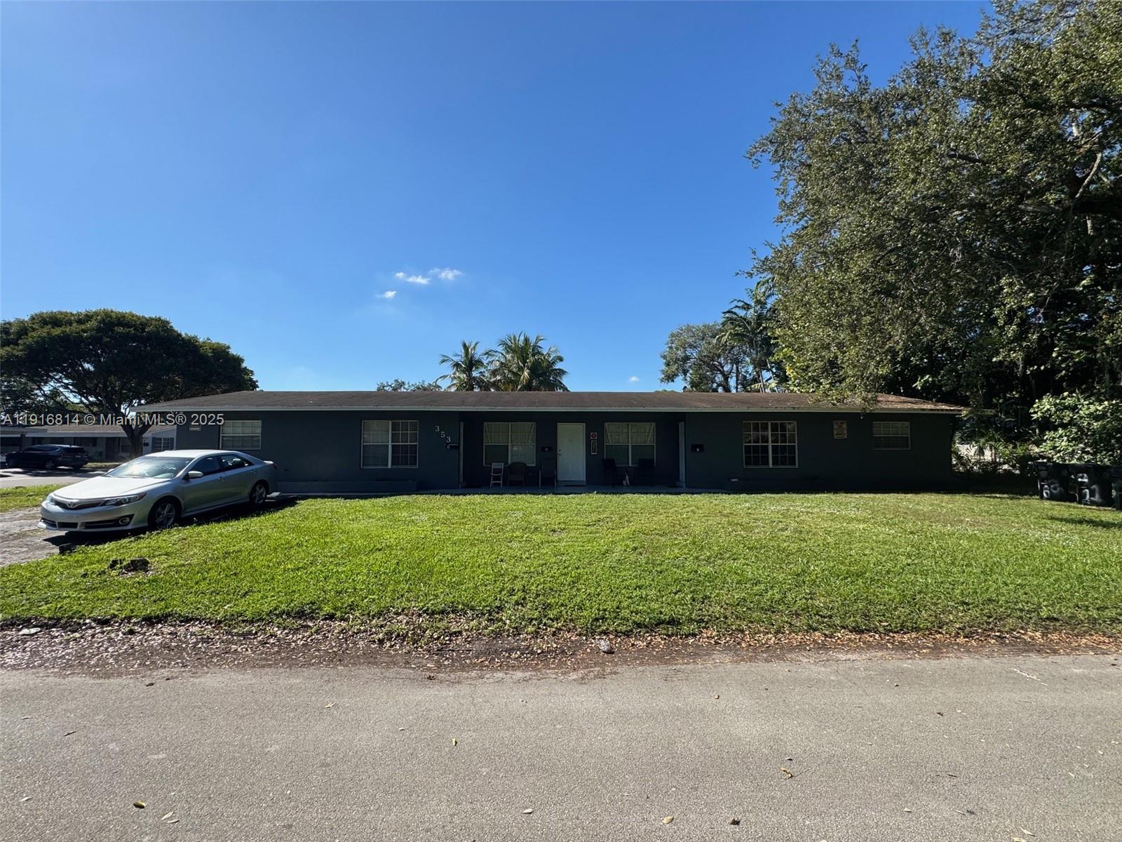   /  2525 sq. ft. $ 2025-11-19 0 foto