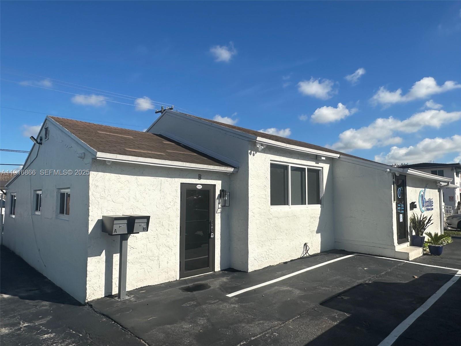   /   sq. ft. $ 2025-11-19 0 Photo