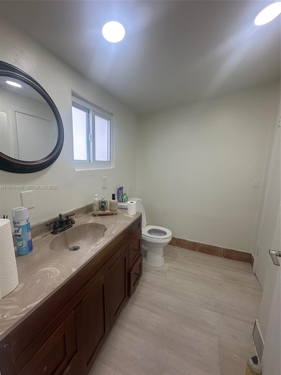   /   sq. ft. $ 2025-11-19 0 Photo