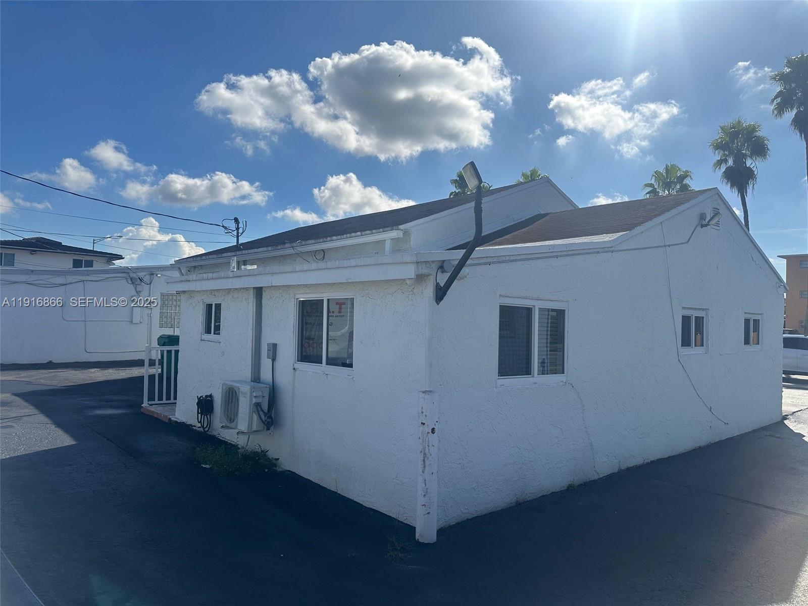   /   sq. ft. $ 2025-11-19 0 Photo