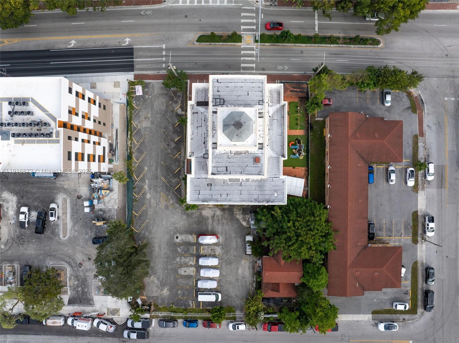   /   sq. ft. $ 2025-11-19 0 foto