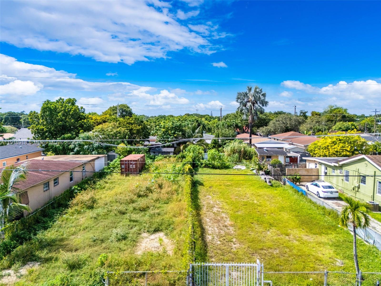   /   sq. ft. $ 2025-11-19 0 foto