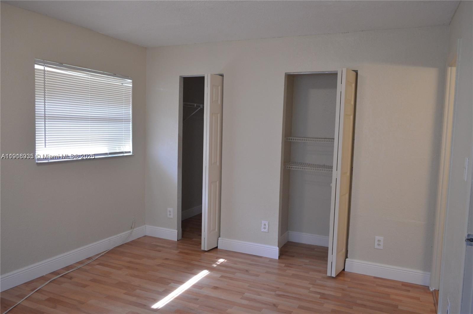   /  2554 кв.футов $ 2025-11-19 0 Фото