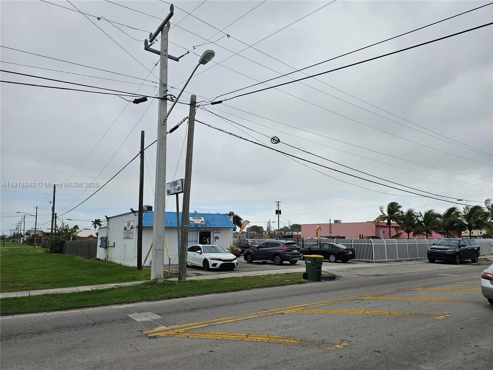 See details / sq. ft. $ 2025-11-19 0 Photo