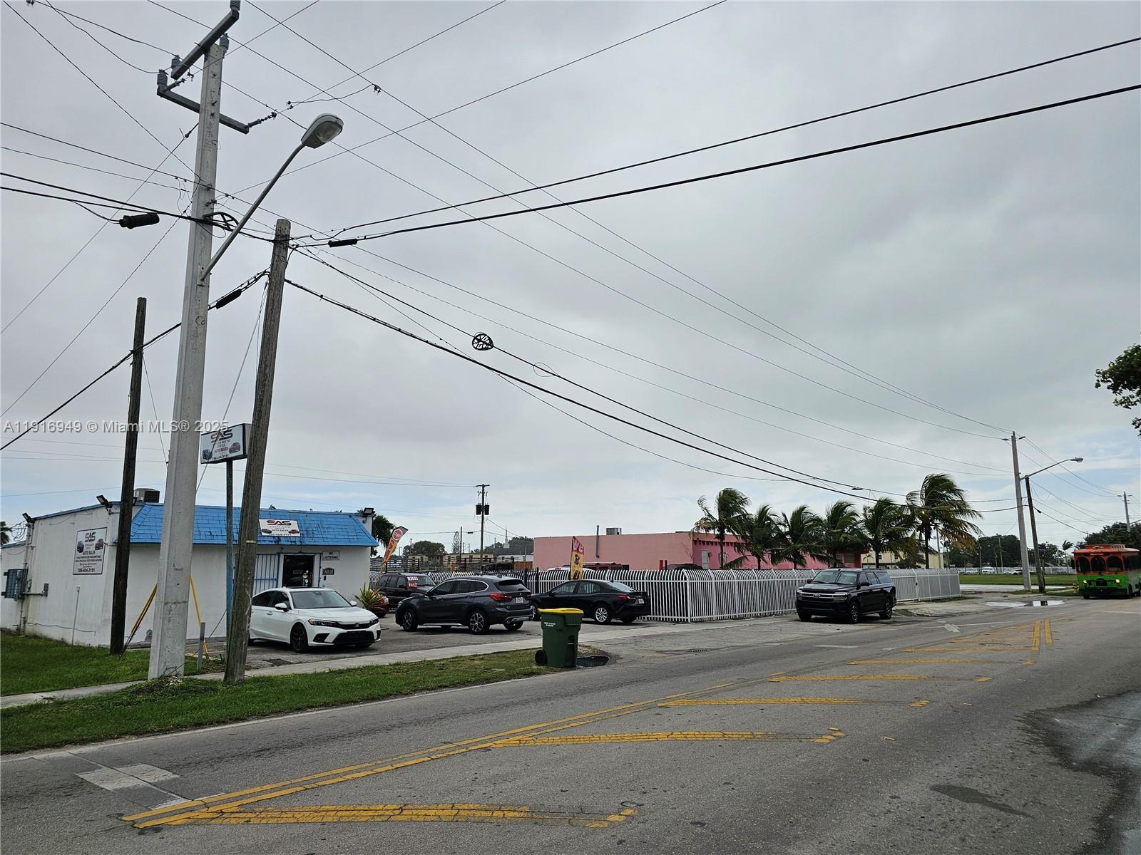 See details / sq. ft. $ 2025-11-19 0 Photo