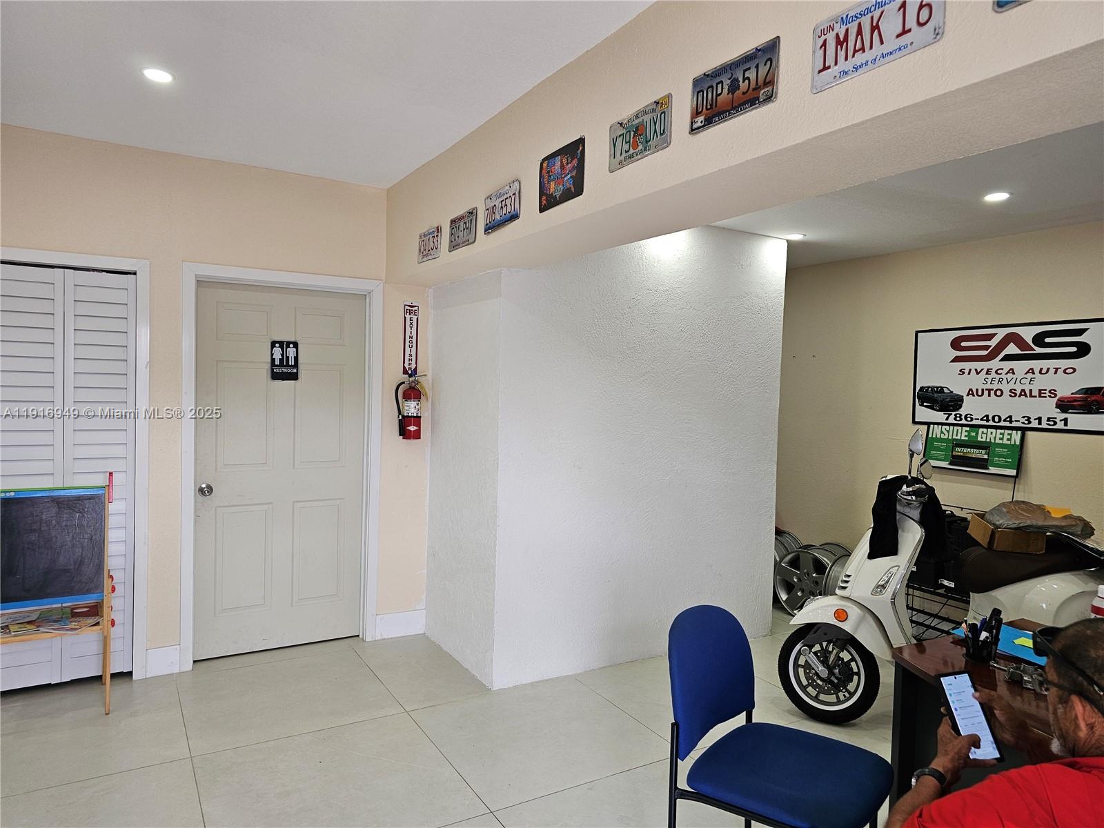 See details / sq. ft. $ 2025-11-19 0 Photo