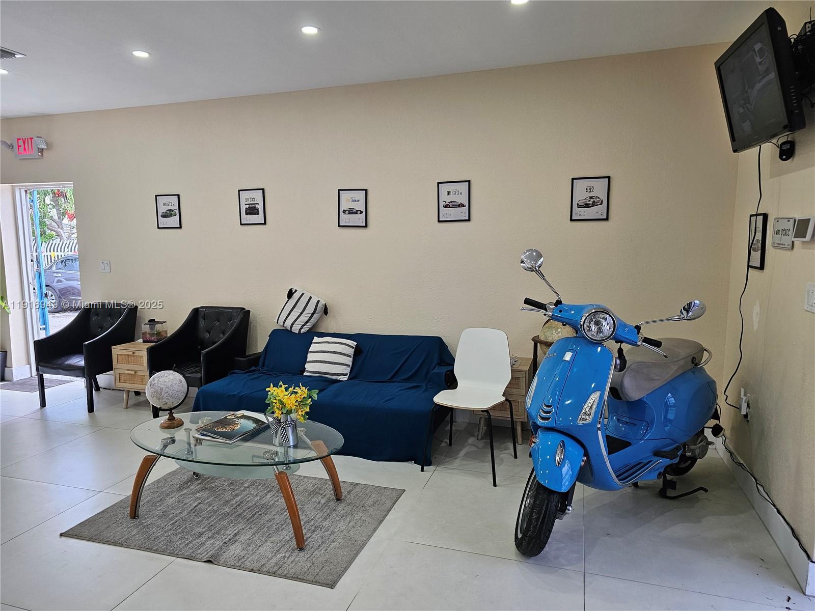 See details / sq. ft. $ 2025-11-19 0 Photo