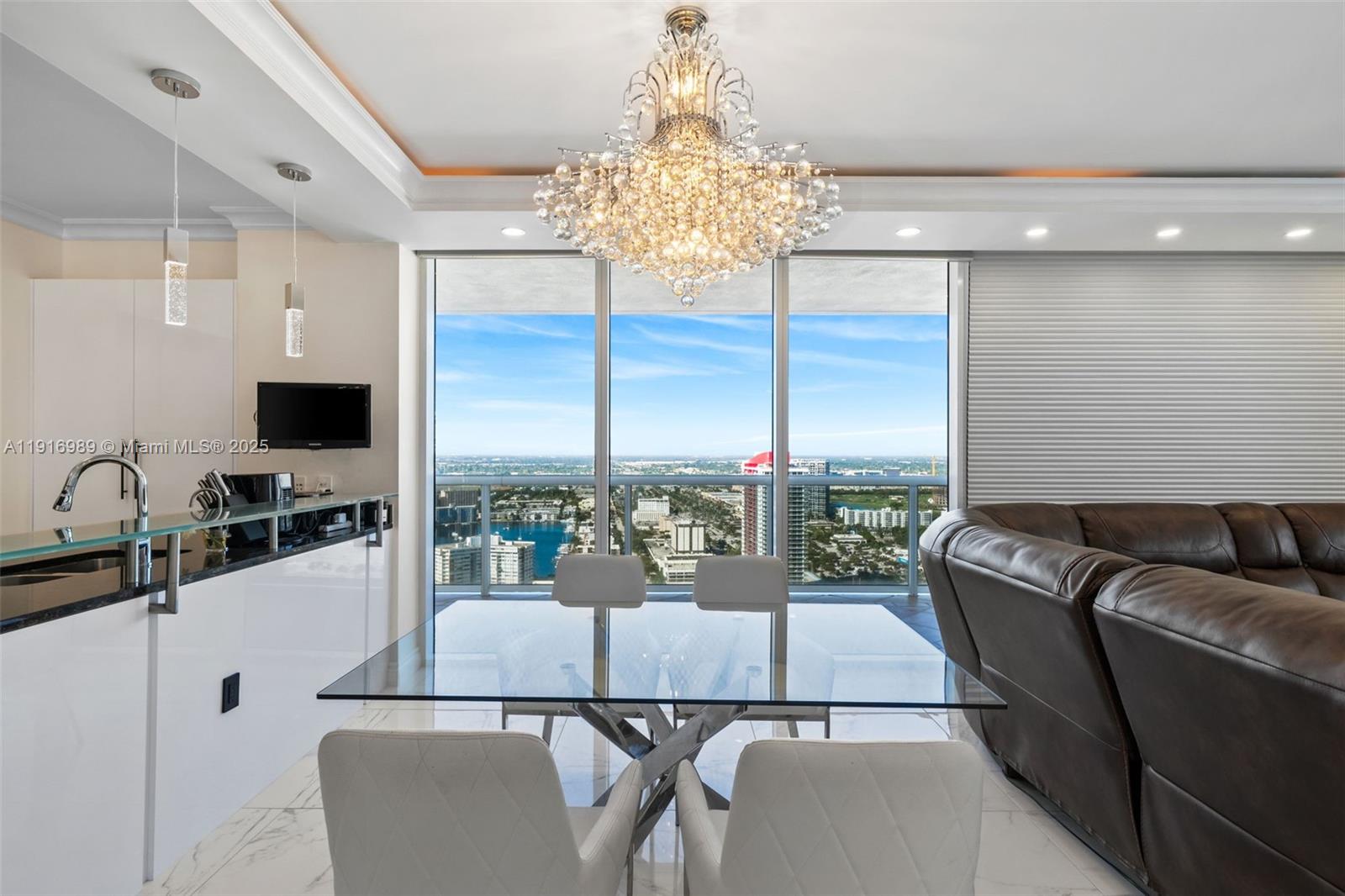 3708 2 / 2 1458 sq. ft. $ 2025-11-19 0 Photo