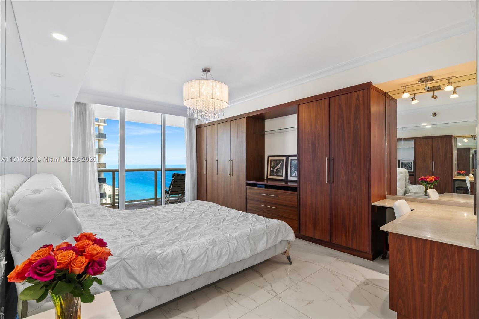 3708 2 / 2 1458 sq. ft. $ 2025-11-19 0 Photo