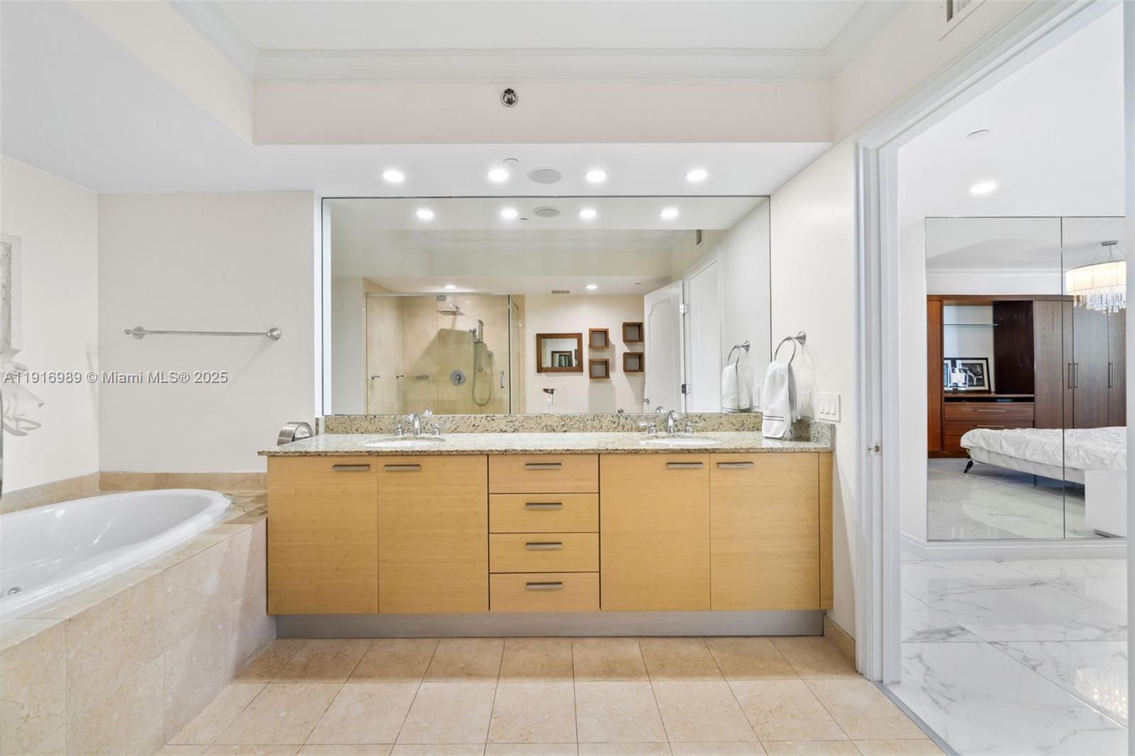 3708 2 / 2 1458 sq. ft. $ 2025-11-19 0 Photo