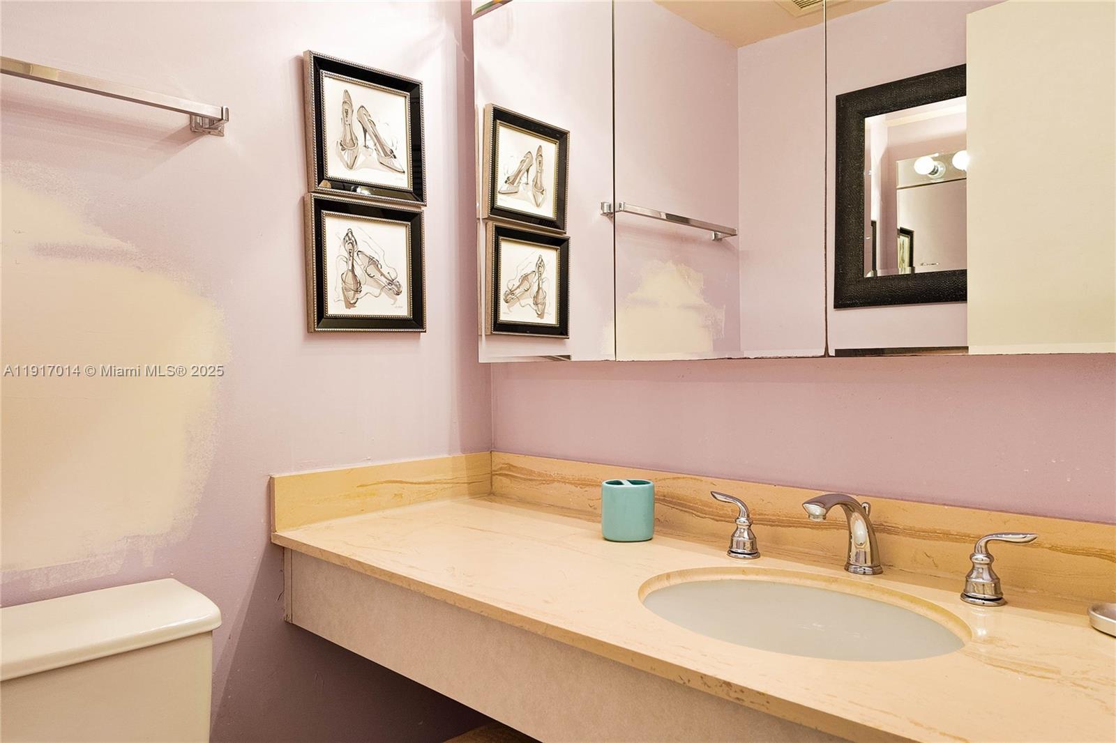 3A 1 / 2 870 кв.футов $ 2025-11-19 0 Фото