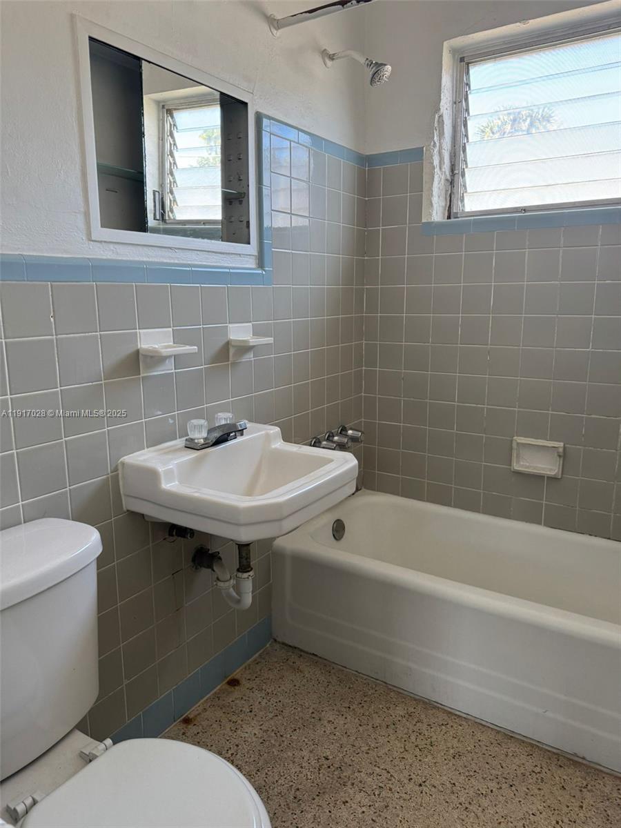   /   sq. ft. $ 2025-11-19 0 Photo