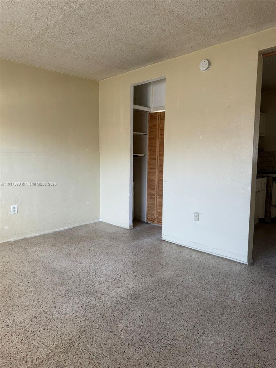   /   sq. ft. $ 2025-11-19 0 Photo