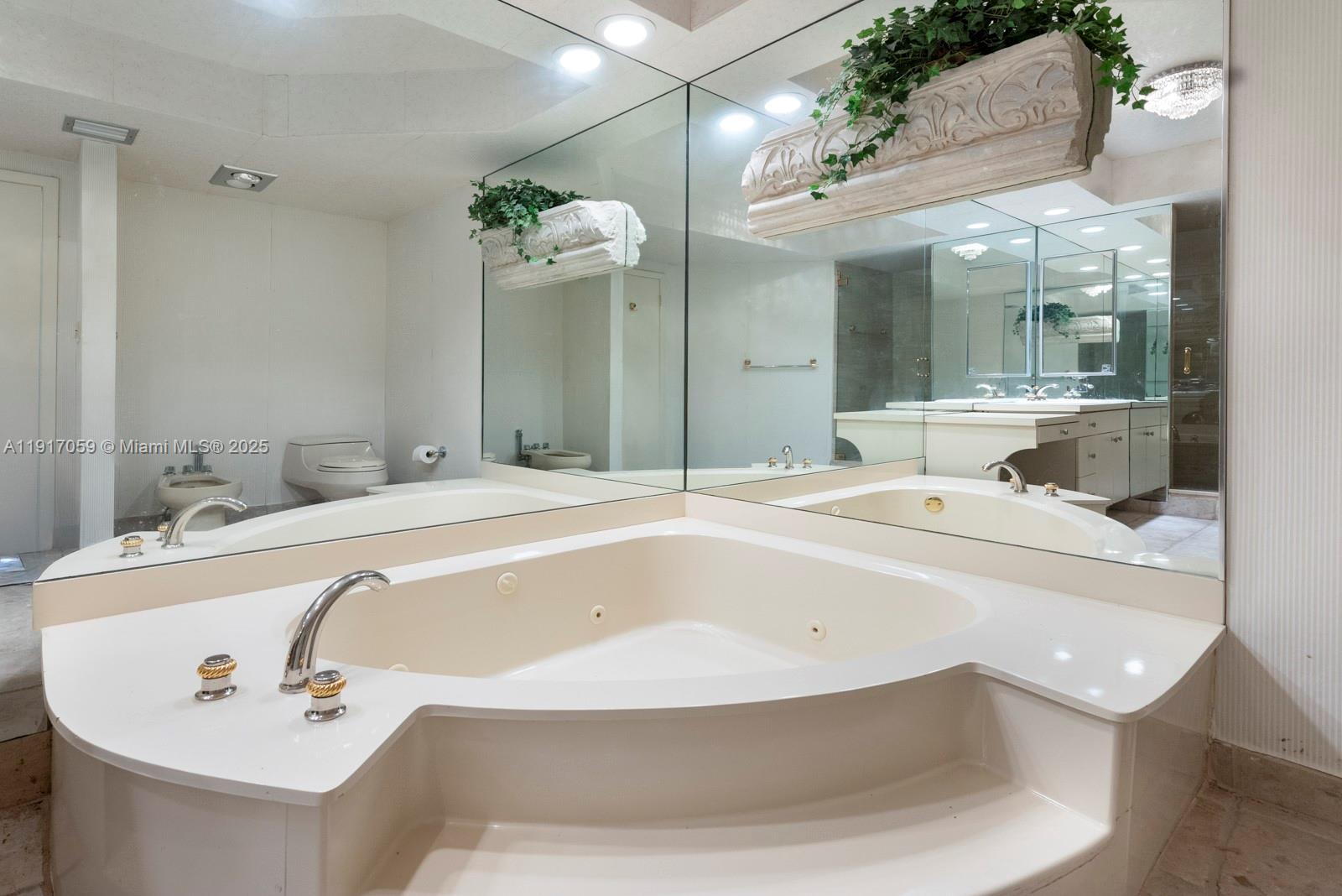 Photo of 20281 Country Club Dr  #1009, Aventura, Florida, 33180 - Primary Bathroom