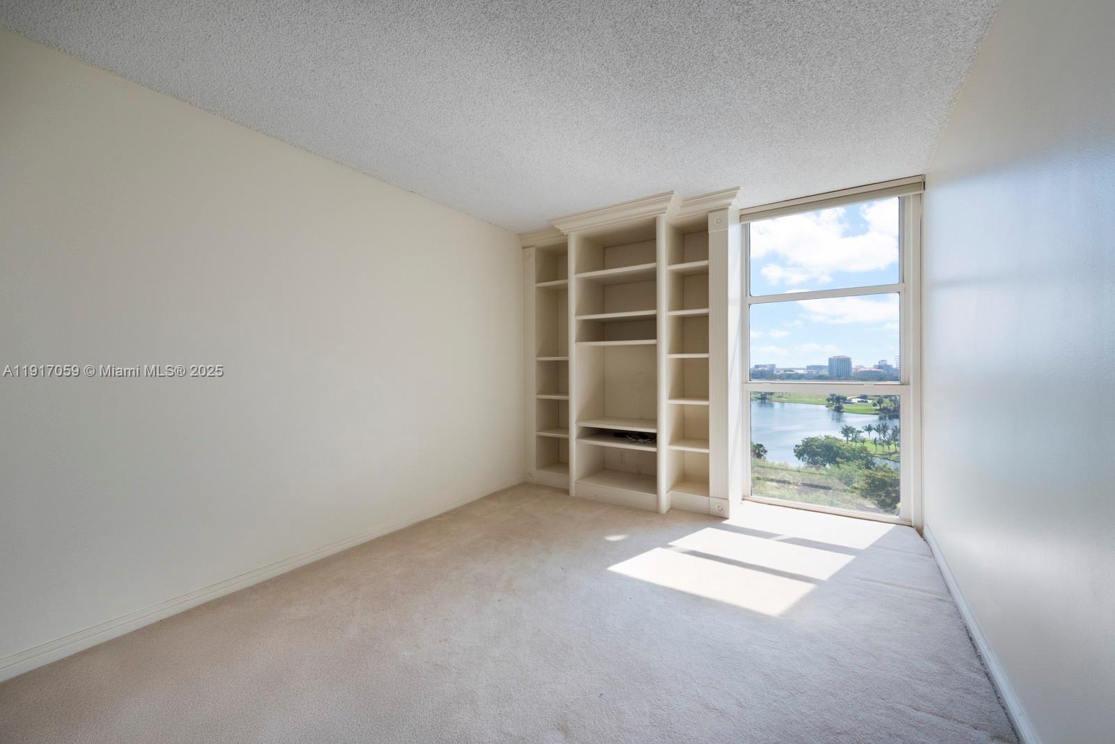 Photo of 20281 Country Club Dr  #1009, Aventura, Florida, 33180 - Bedroom