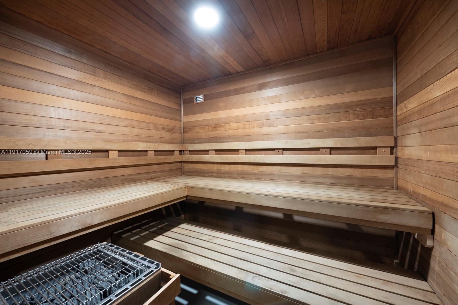 Photo of 20281 Country Club Dr  #1009, Aventura, Florida, 33180 - 