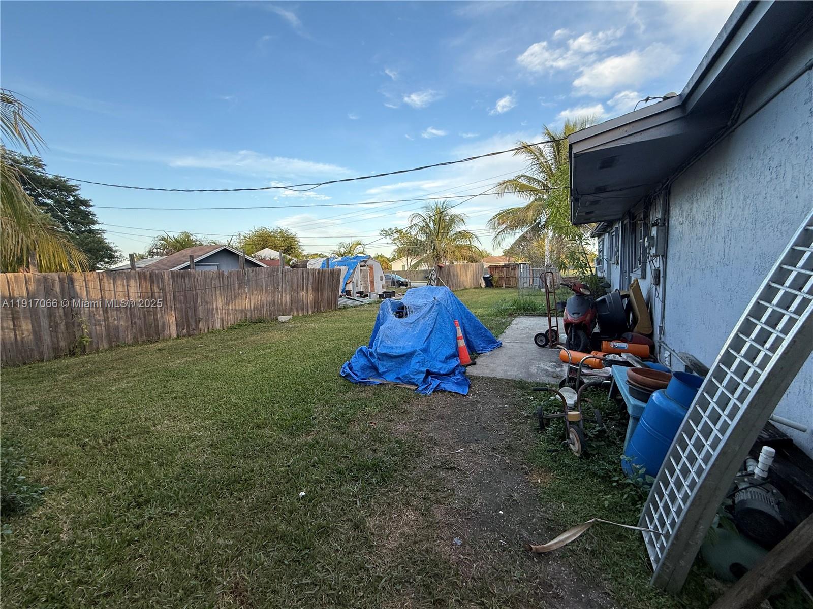 Подробнее 13401 3 / 2 1173 кв.футов $ 2025-11-19 0 Фото