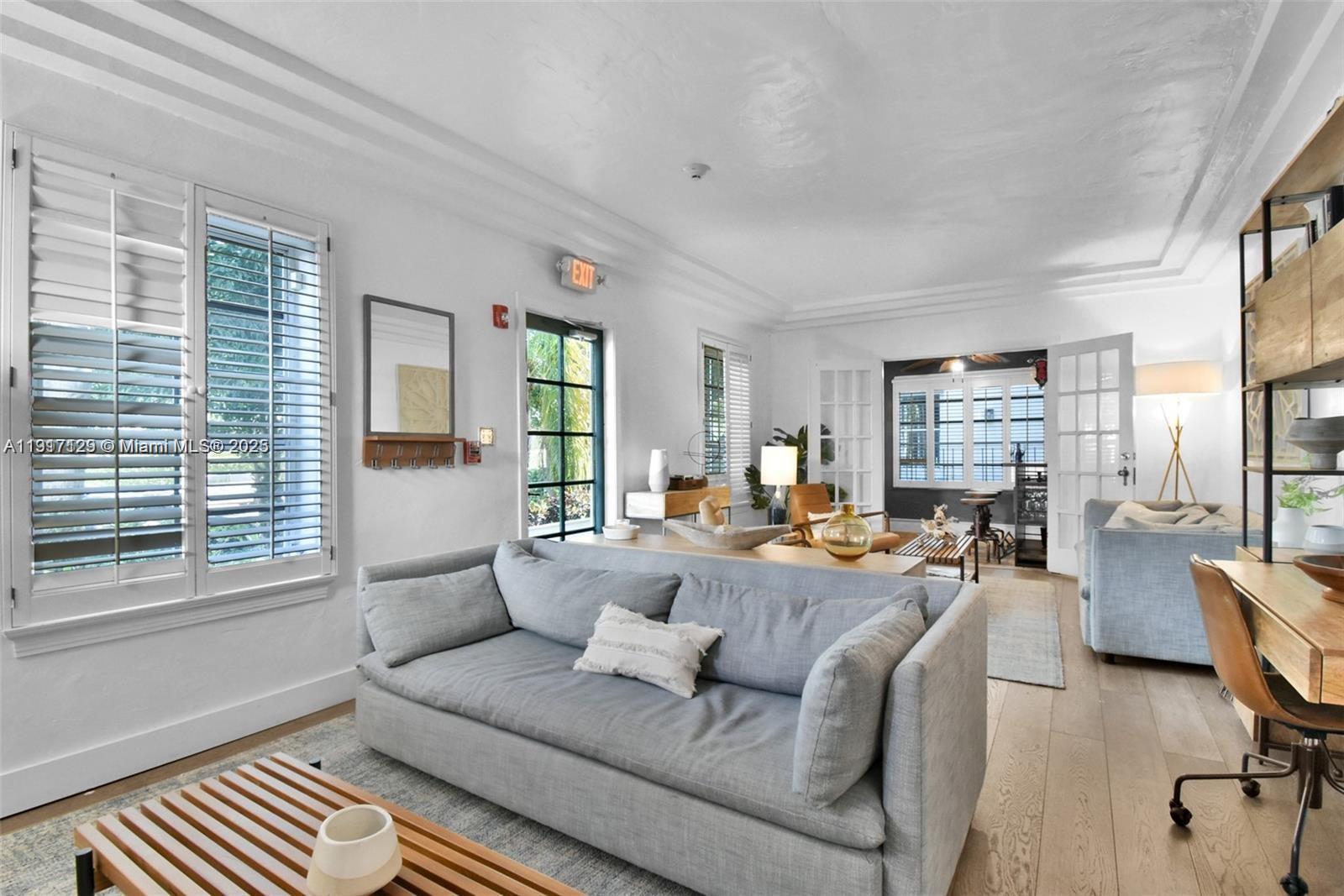 See details / sq. ft. $ 2025-11-19 0 Photo