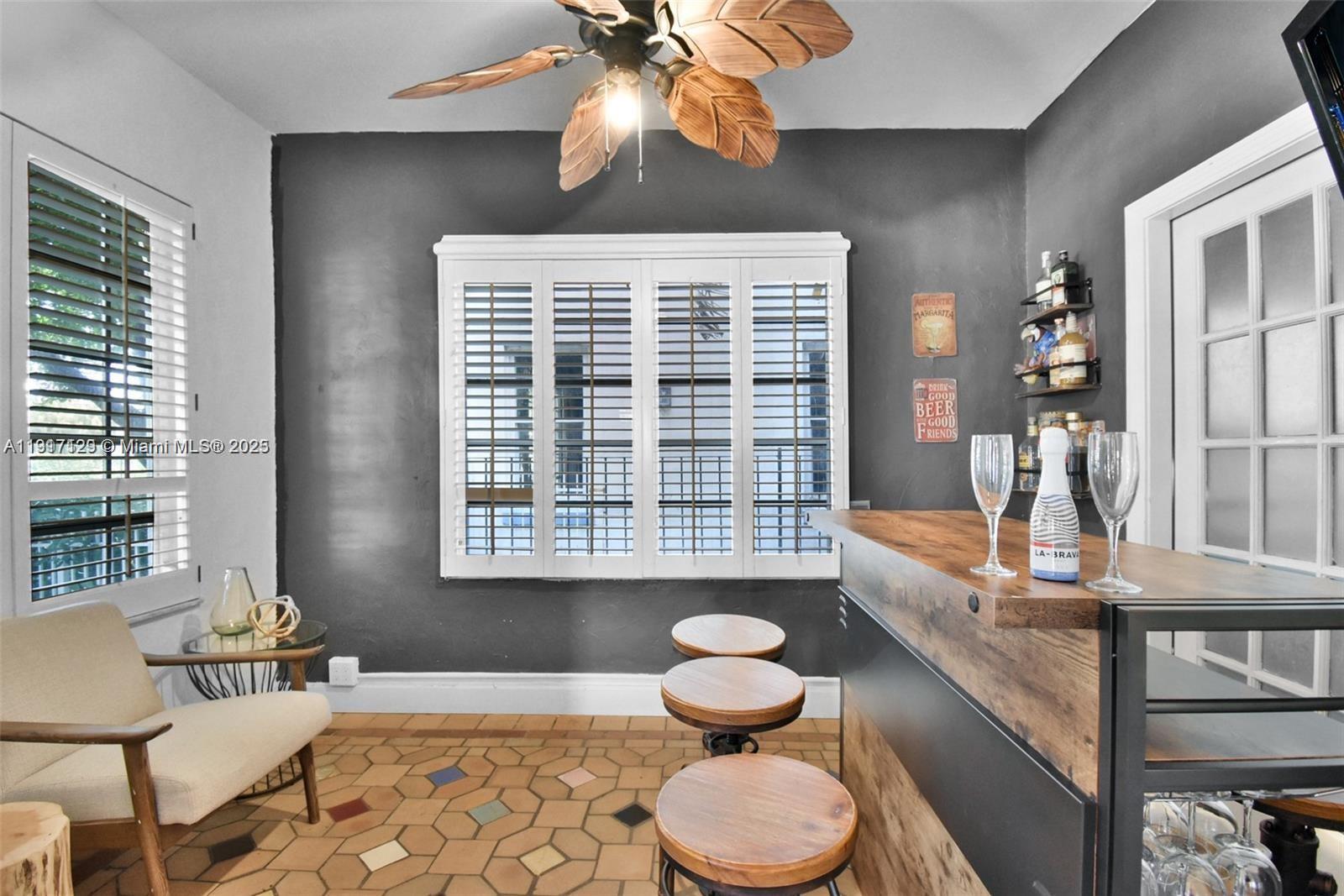 See details / sq. ft. $ 2025-11-19 0 Photo