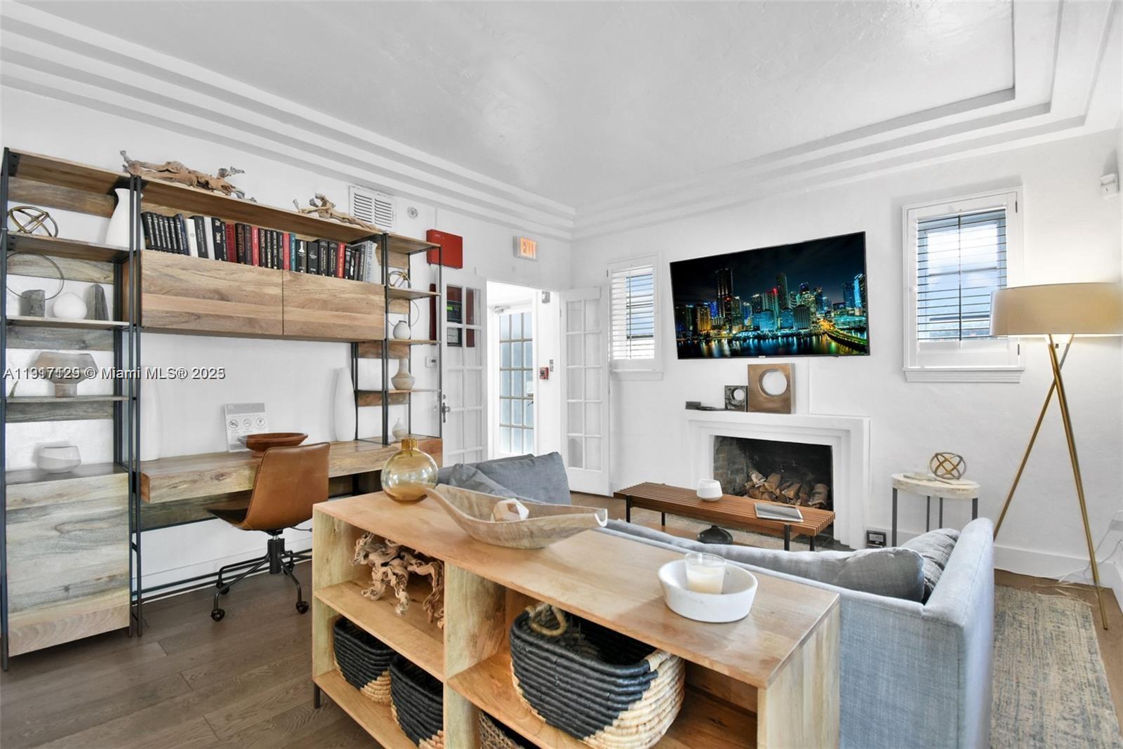 See details / sq. ft. $ 2025-11-19 0 Photo