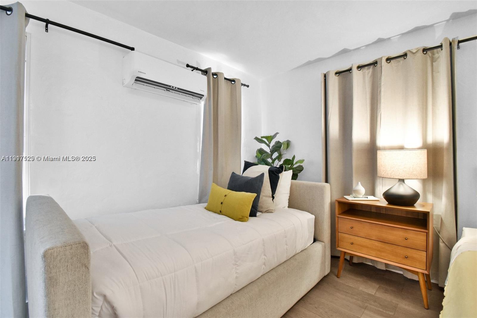 See details / sq. ft. $ 2025-11-19 0 Photo