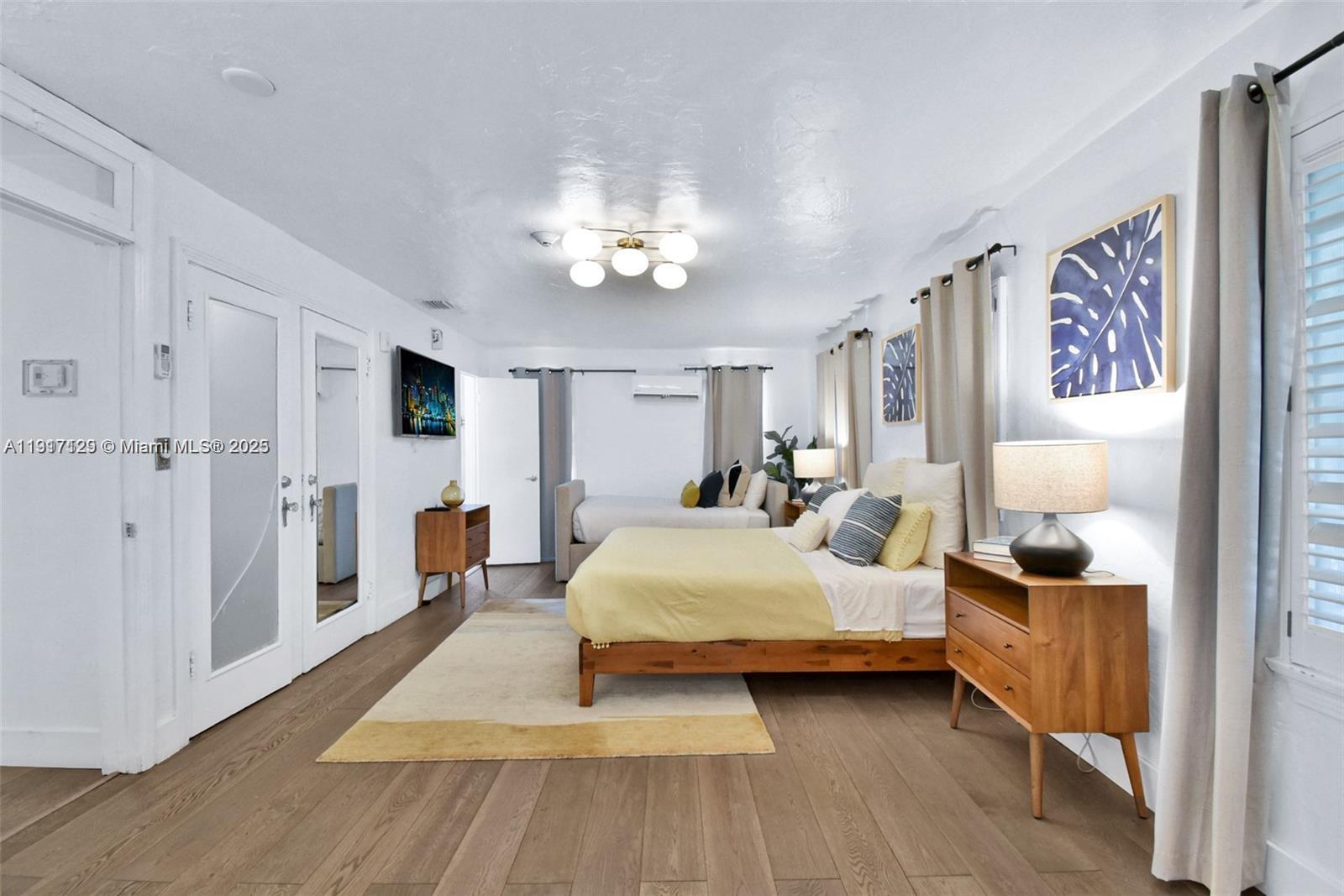 See details / sq. ft. $ 2025-11-19 0 Photo