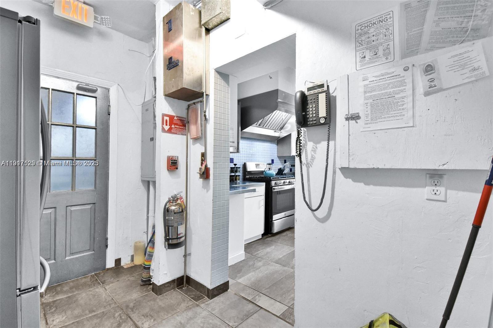 See details / sq. ft. $ 2025-11-19 0 Photo