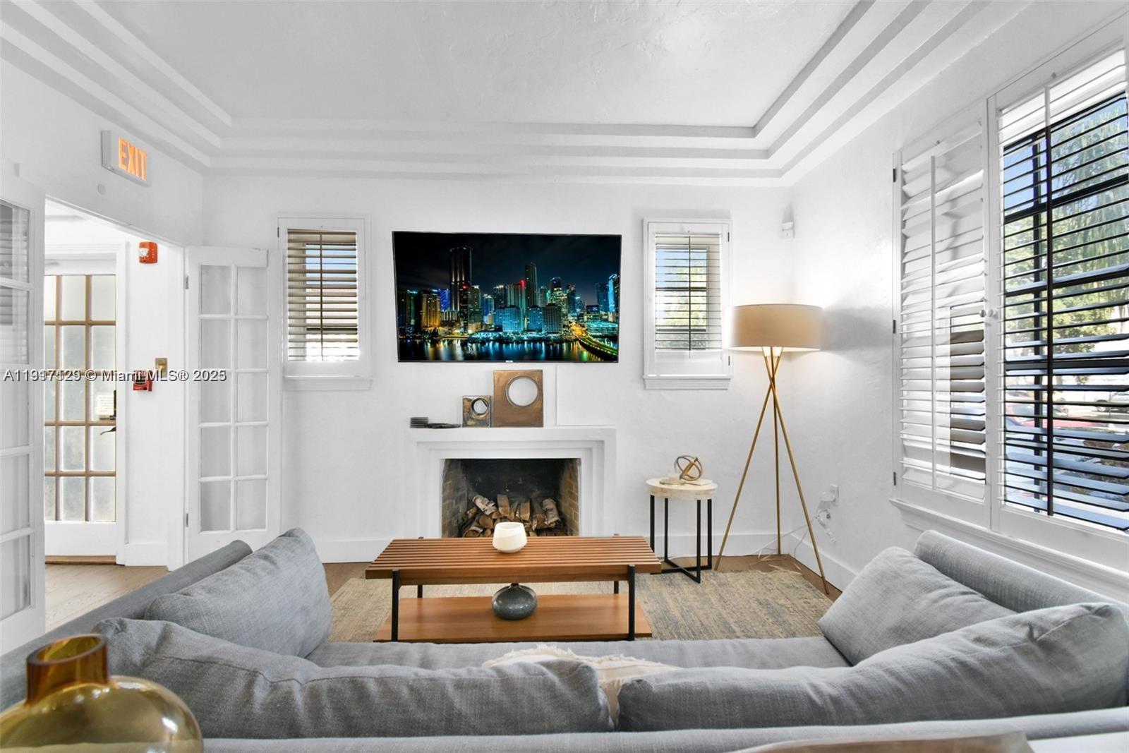 See details / sq. ft. $ 2025-11-19 0 Photo