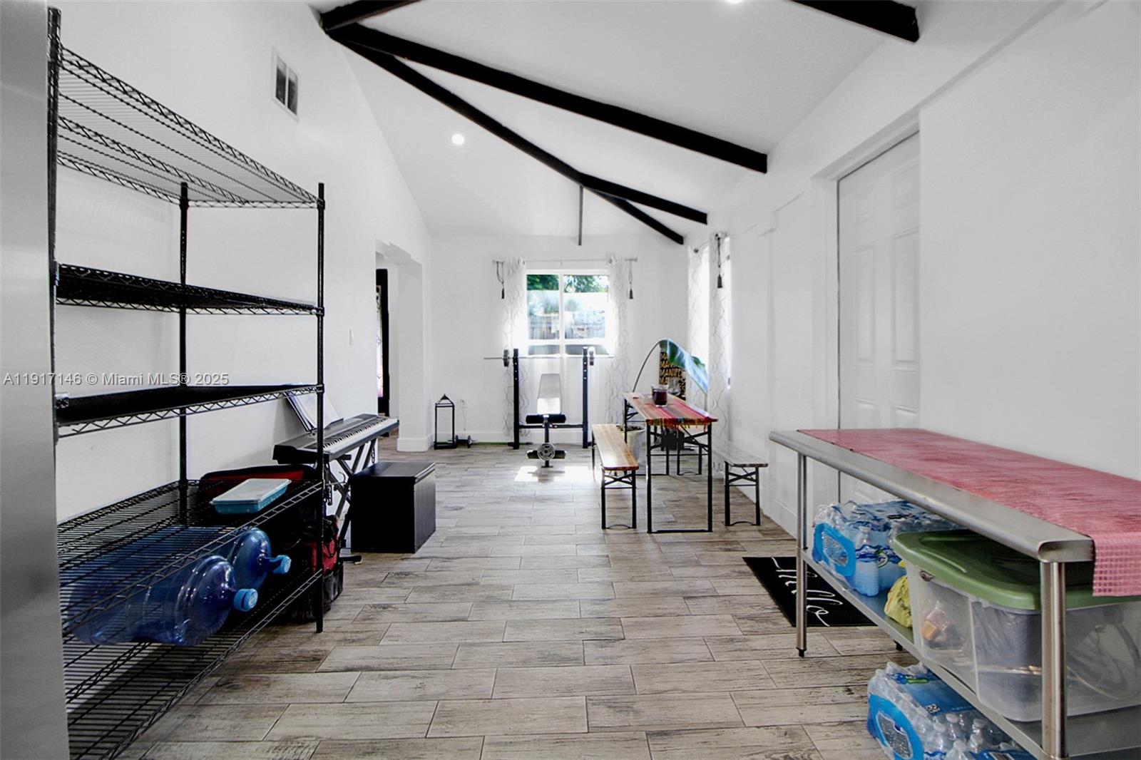   /  2190 sq. ft. $ 2025-11-19 0 Photo