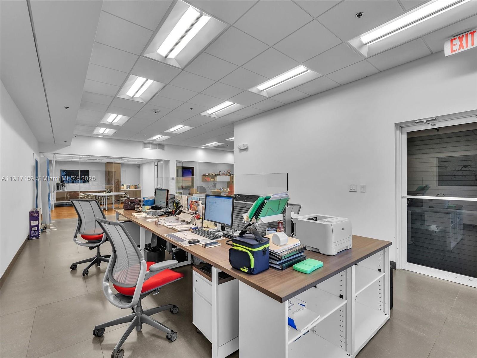   /   sq. ft. $ 2025-11-19 0 Photo