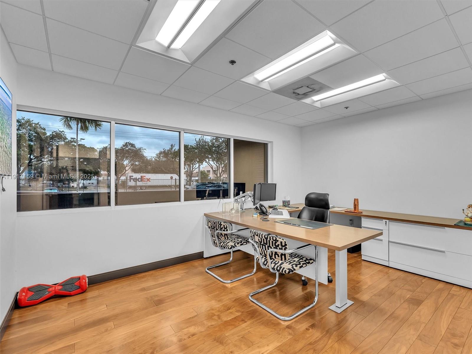   /   sq. ft. $ 2025-11-19 0 Photo