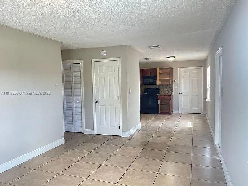   /  6313 sq. ft. $ 2025-11-19 0 Photo
