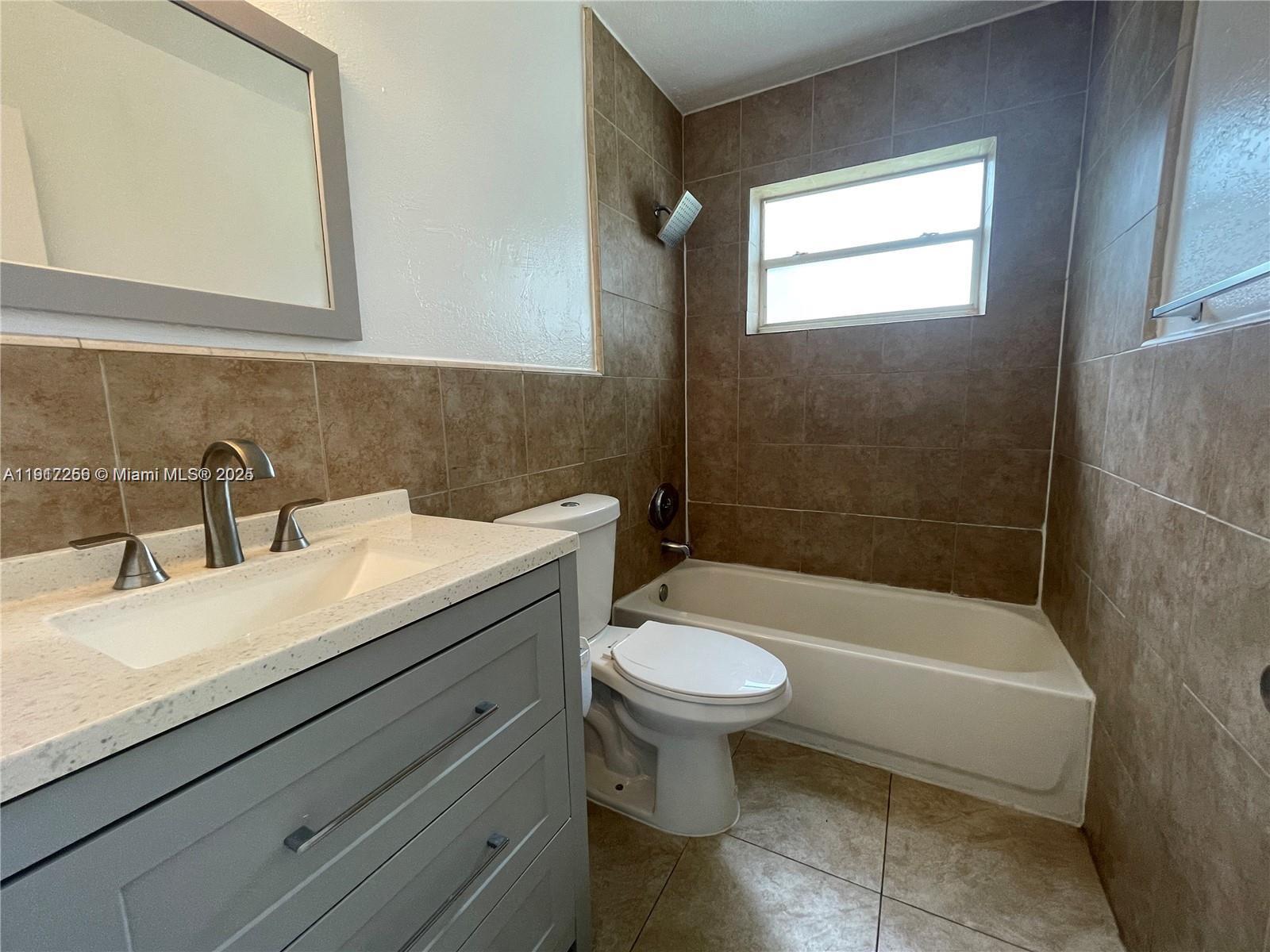   /  6313 sq. ft. $ 2025-11-19 0 Photo