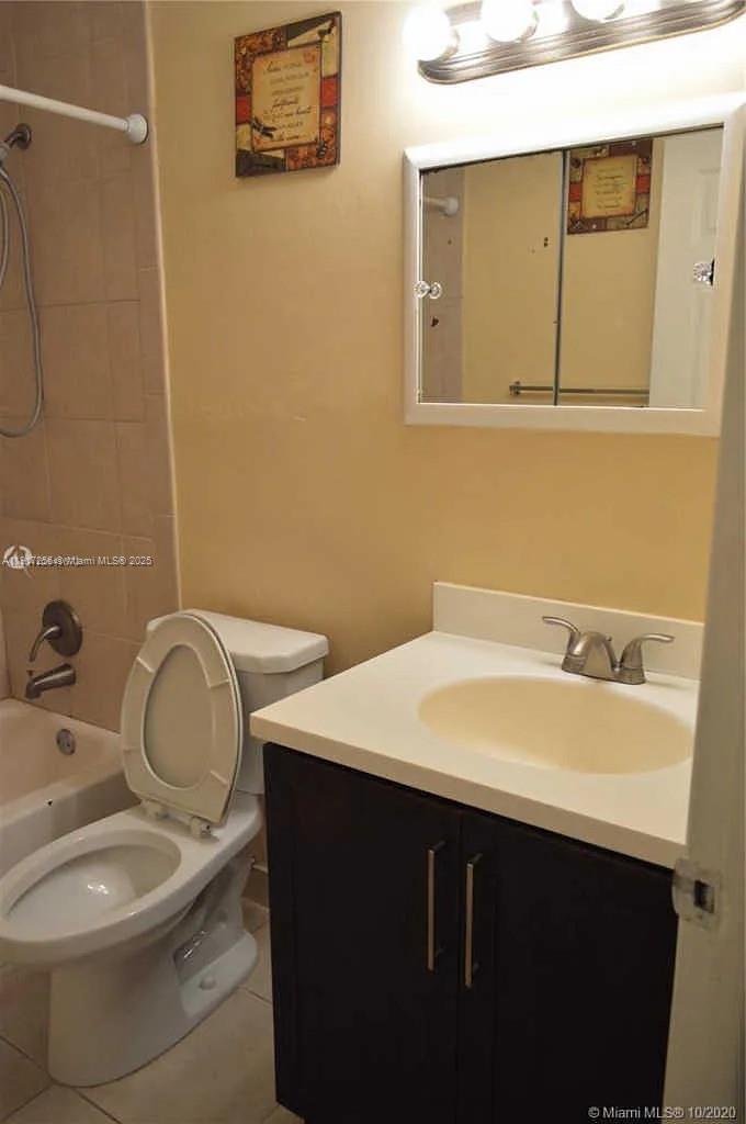   /  6313 sq. ft. $ 2025-11-19 0 Photo