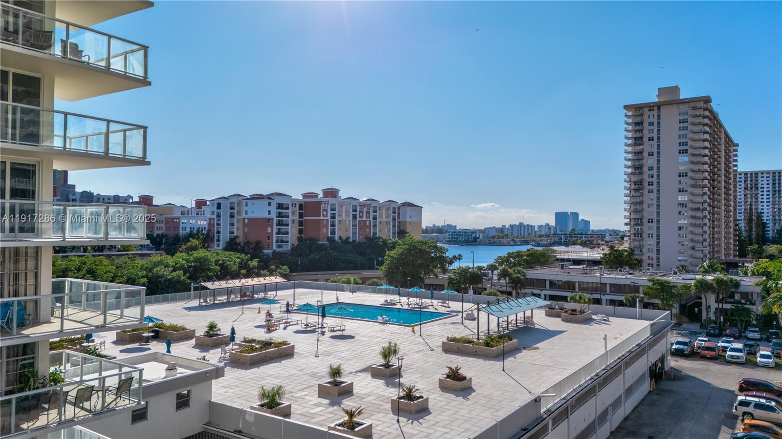 2410 2 / 2 1070 sq. ft. $ 2025-11-19 0 foto