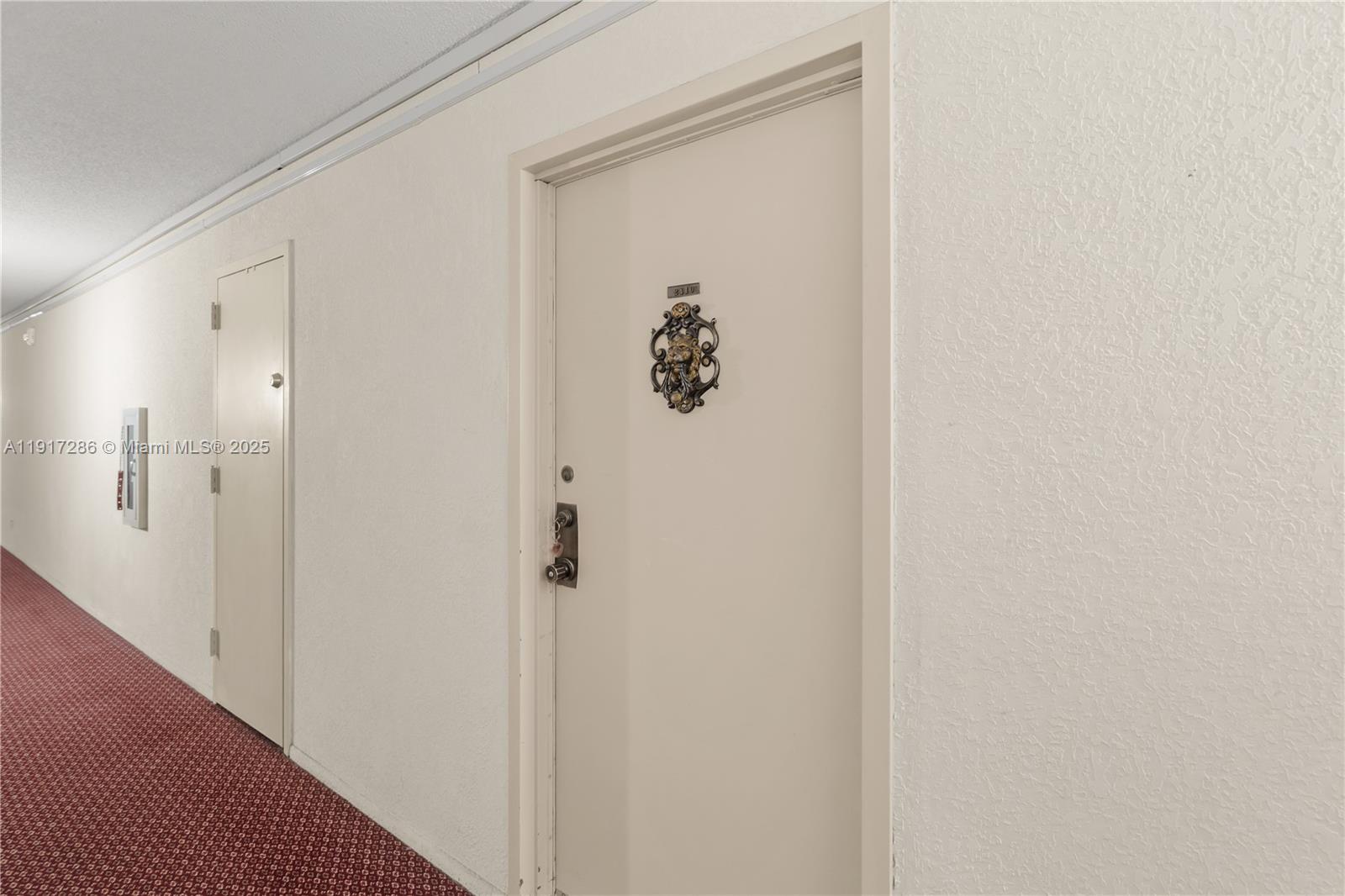 2410 2 / 2 1070 sq. ft. $ 2025-11-19 0 foto