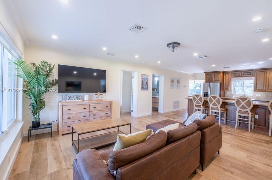   /  2930 sq. ft. $ 2025-11-19 0 Photo