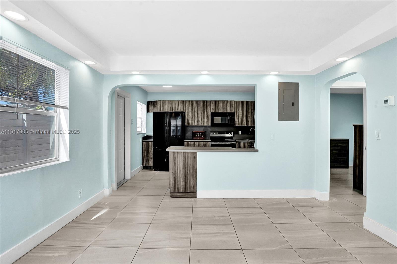   /  1718 sq. ft. $ 2025-12-09 0 foto