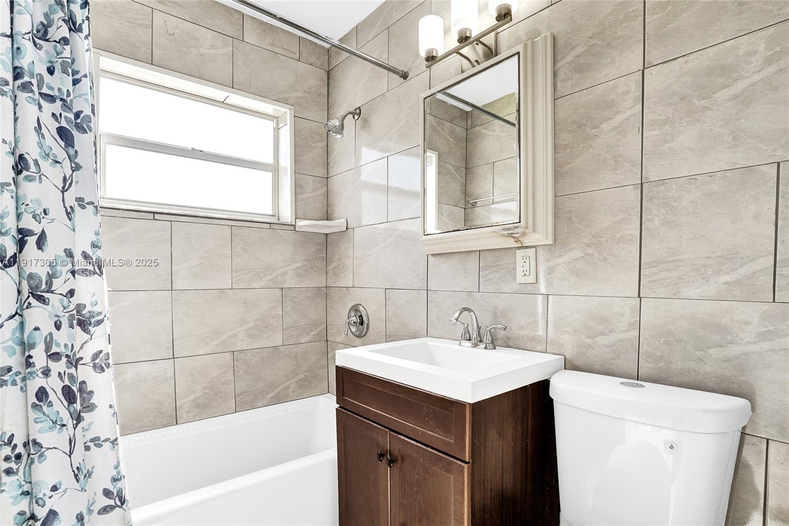   /  1718 sq. ft. $ 2025-12-09 0 foto