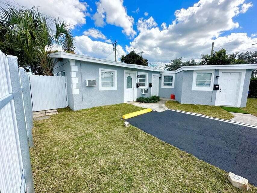   / 3 1236 sq. ft. $ 2026-06-23 0 foto