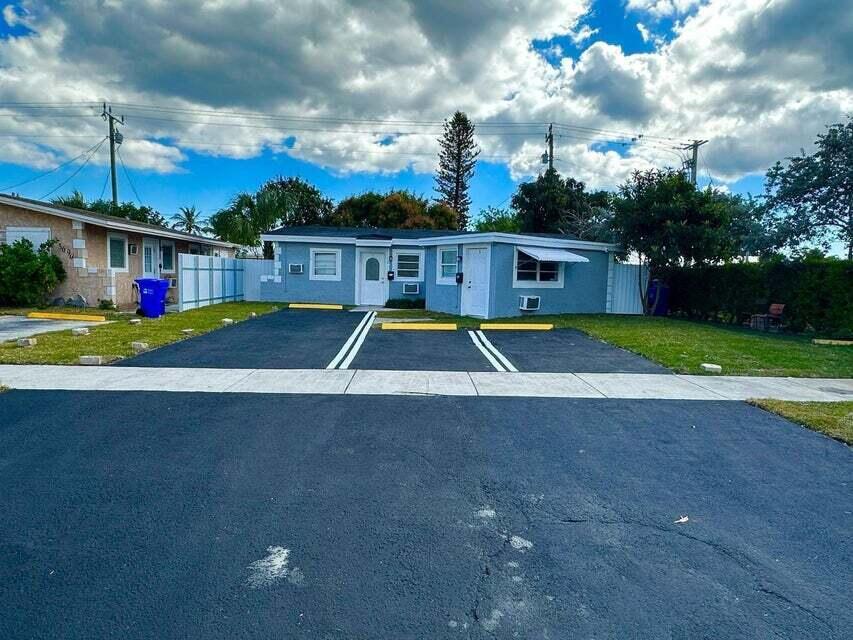   / 3 1236 sq. ft. $ 2026-06-23 0 foto