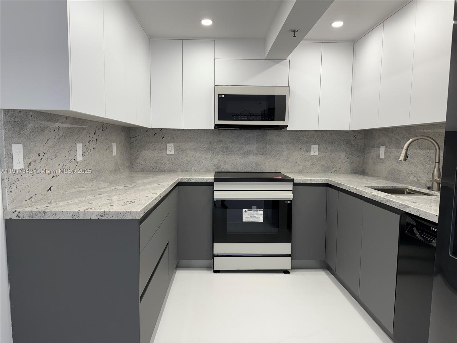 See details 1804 2 / 2 1232 sq. ft. $ 2025-11-20 0 Photo