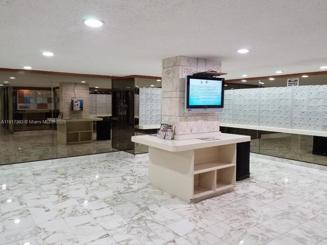 Ver detalles 309 2 / 2 1233 sq. ft. $ 2025-11-20 0 foto